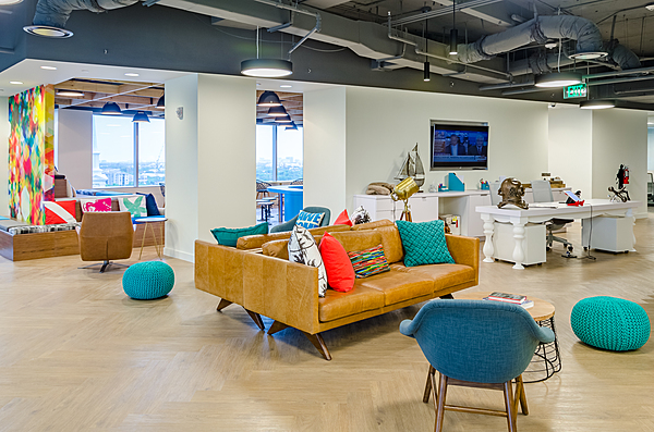 Bright Conference/Meeting Room  - Image 2 of 5