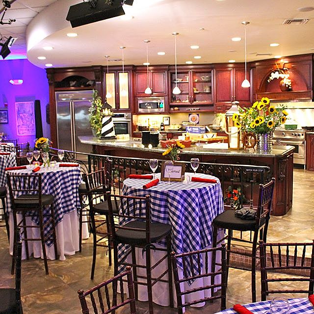 Parties.Action Kitchen.Private Dining - Image 4 of 10