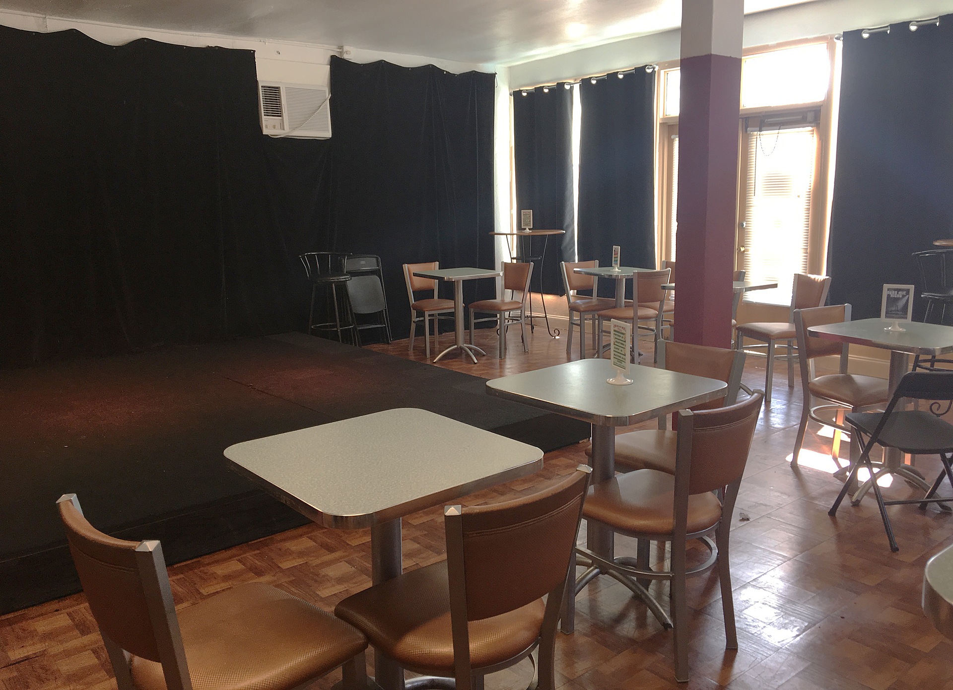 Unique and personal meeting/performance space - Image 4 of 5