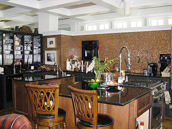 Castle on the Middle River - Image 5 of 8