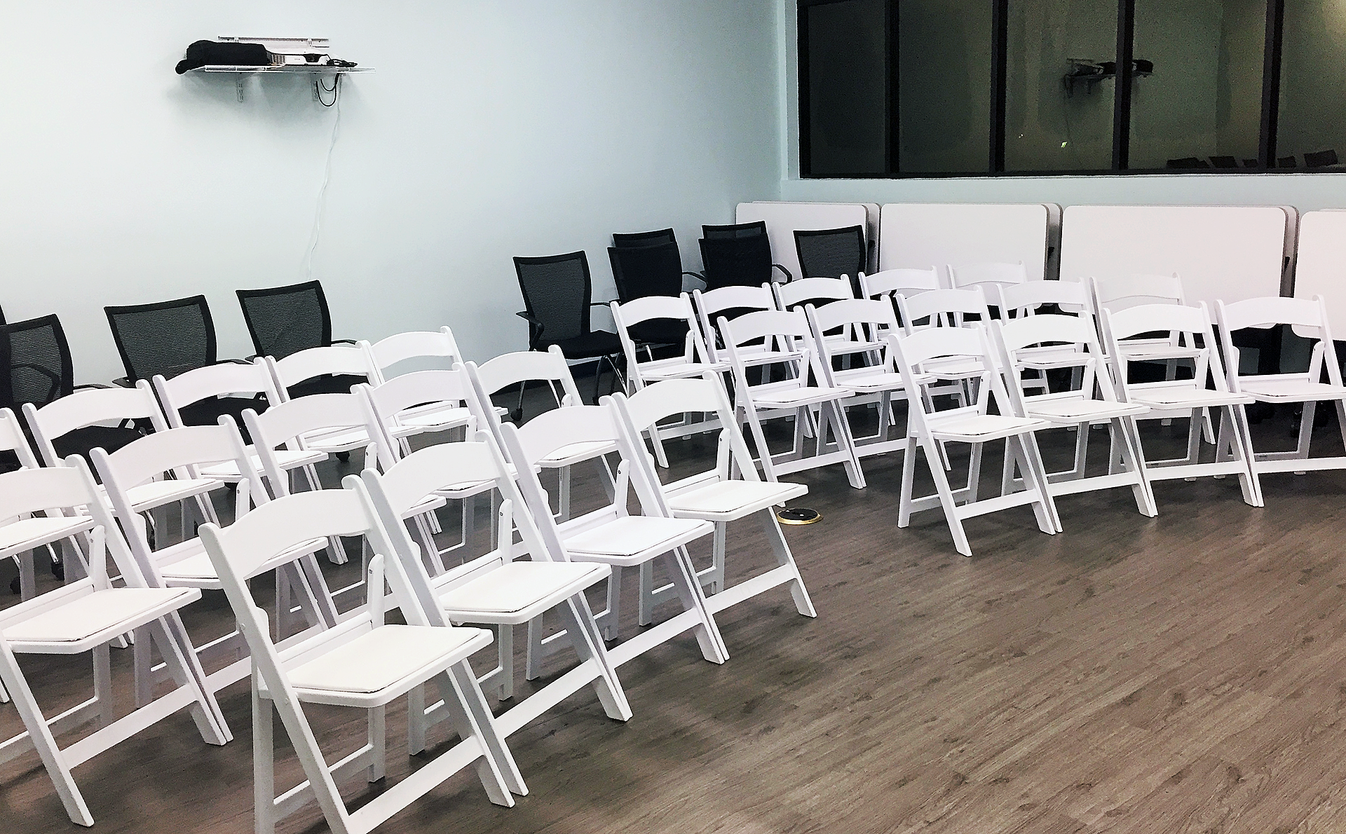 Spacious Conference Room Excellent Lighting! - Image 2 of 4