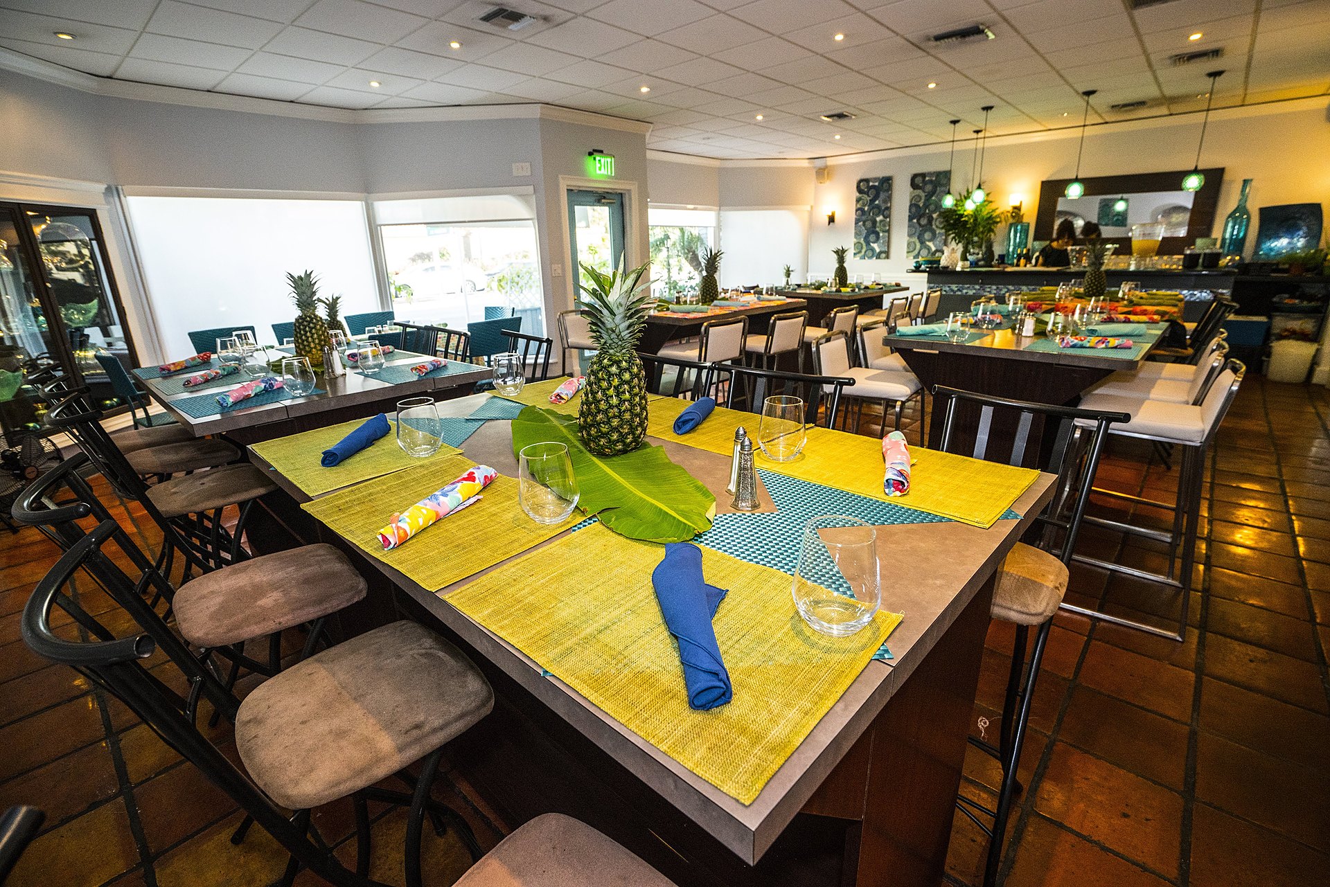 Bright, spacious foodie venue. - Image 5 of 6