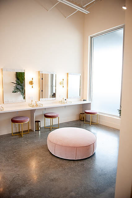 Elegant and Inspirational Production Space - Image 5 of 7