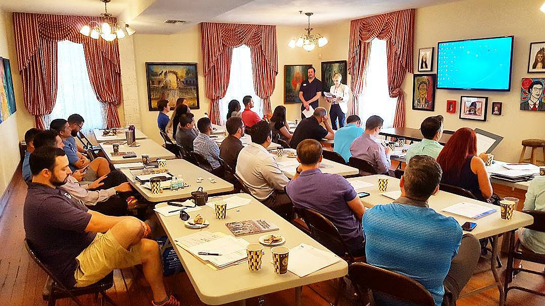 Riverfront Meeting & Cocktail Space - Image 3 of 9