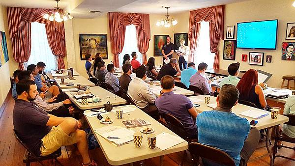 Riverfront Meeting & Cocktail Space - Image 3 of 9