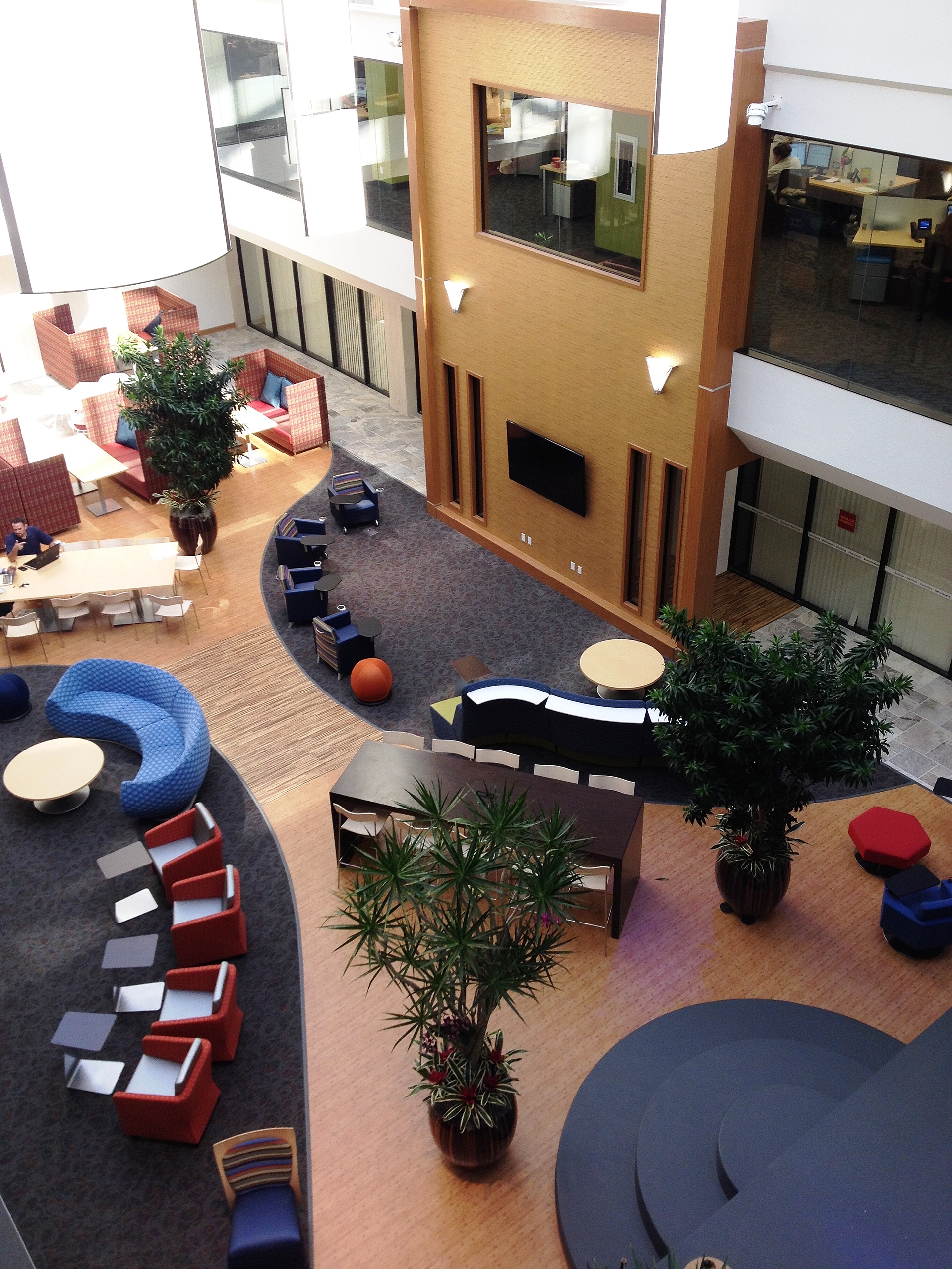 Bright & Spacious Atrium Event Space - Image 4 of 4