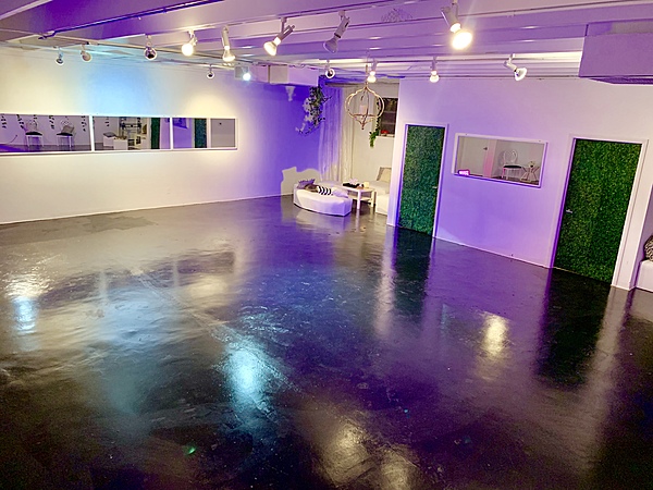 Cozy Garden Suite  - Image 3 of 8