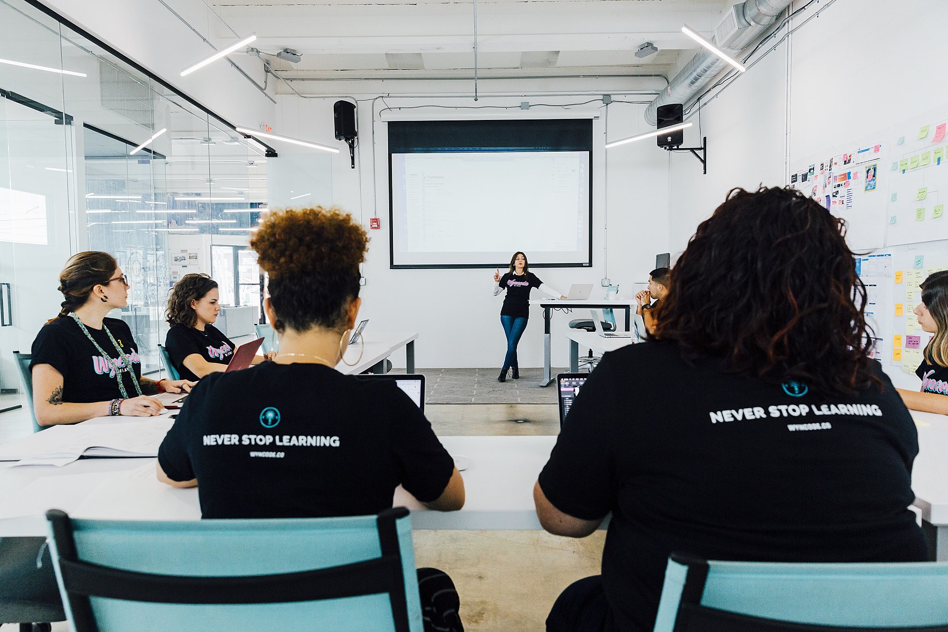 Spacious and Ergonomic Classroom Space - Wireframe - Image 4 of 4