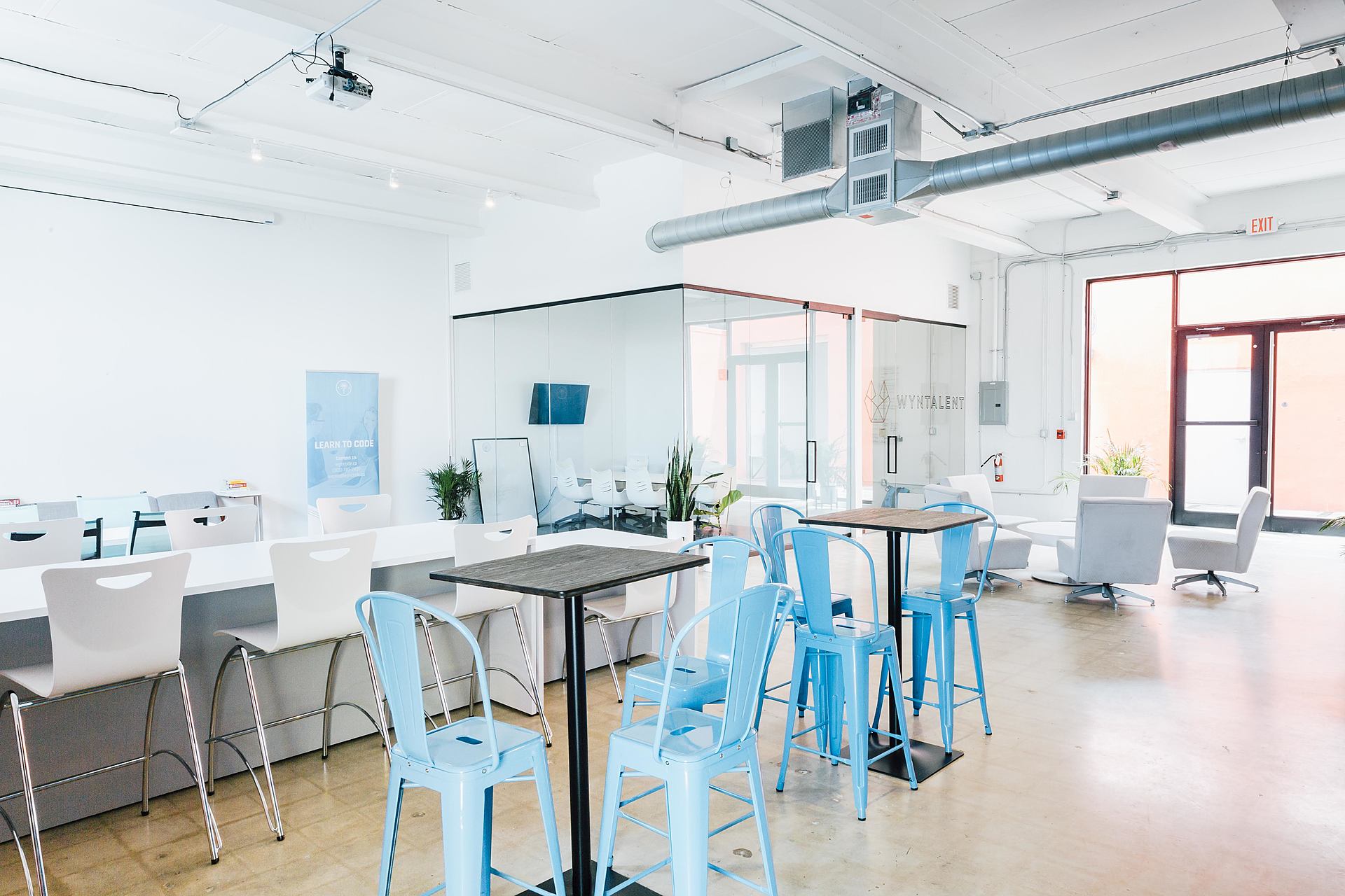 Bright Collaborative Workspace - Prototype - Image 2 of 4