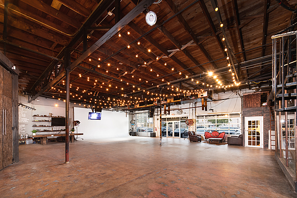  4000 sqft Warehouse Studio in Historic Arts Dist. - Image 1 of 6
