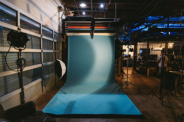  4000 sqft Warehouse Studio in Historic Arts Dist. - Image 2 of 6