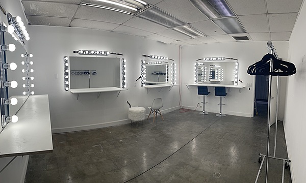 Massive 25,000 Sq Ft 24-Hour Production Studio - Image 8 of 8